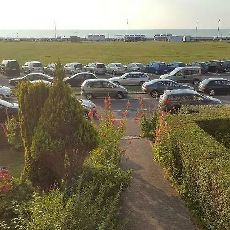 Face A La Mer Dieppe